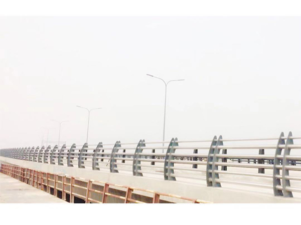 @道路、橋梁護(hù)欄合作案例 (7) 副本2 - 副本.jpg